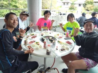 走った後はBBQ